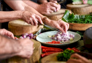 Authentic Balinese Cooking with the host at Bingsari Homestay!
